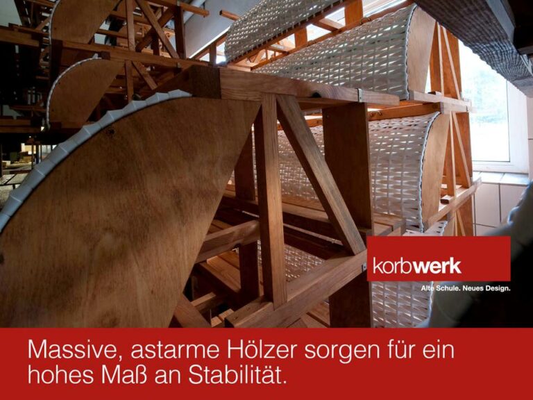 Massive, astarme Hölzer sorgen für ein hohes Maß an Stabilität unserer Strandkörbe